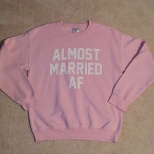 Cute Bride Engaged Graphic Sweatshirt